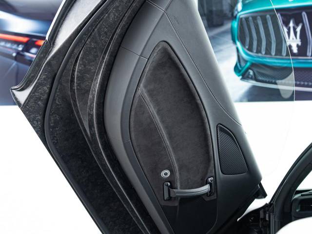 マセラティ ＭＣ２０ ベースグレード 0.2万Km 2,898.7万円(東京都)[130]の中古車詳細