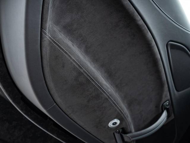 マセラティ ＭＣ２０ ベースグレード 0.2万Km 2,898.7万円(東京都)[130]の中古車詳細