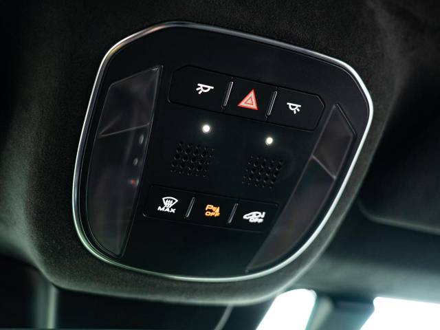 マセラティ ＭＣ２０ ベースグレード 0.2万Km 2,898.7万円(東京都)[130]の中古車詳細