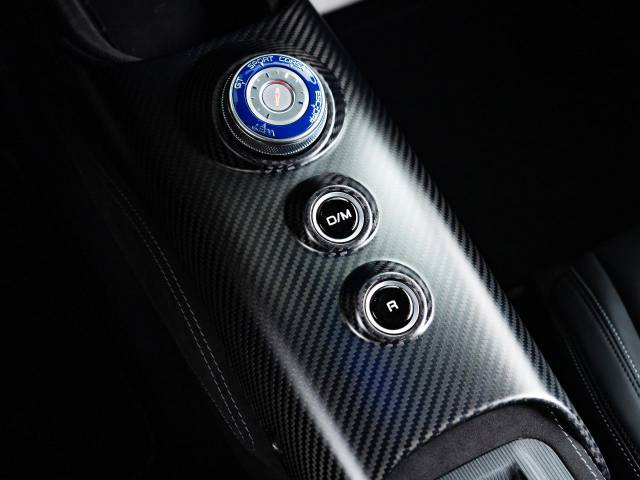 マセラティ ＭＣ２０ ベースグレード 0.2万Km 2,898.7万円(東京都)[130]の中古車詳細