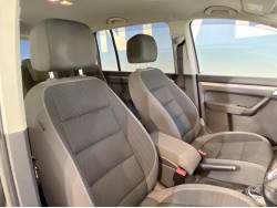 ゴルフトゥーラン ＴＳＩ コンフォートラインの中古車画像