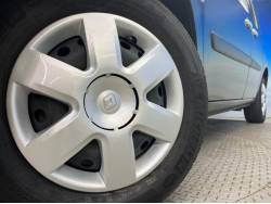 カングー ラ・タント・イレーズの中古車画像