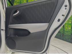 ストリーム ＲＳＺ ＨＤＤナビパッケージの中古車画像