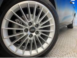 Ａ３セダン ３０ＴＦＳＩアドバンスドの中古車画像