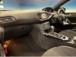 ３０８ ＧＴラインの中古車画像