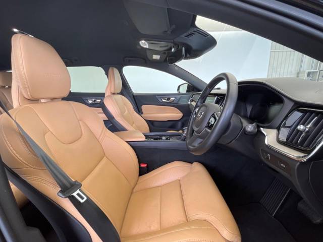 ボルボ Ｖ６０ Ｔ５ インスクリプション 1.6万Km (大阪府)[136]の中古車詳細