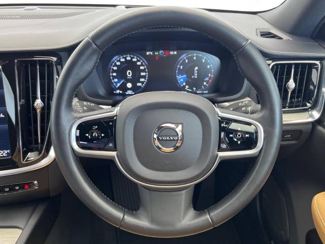 ボルボ Ｖ６０ Ｔ５ インスクリプション 1.6万Km (大阪府)[136]の中古車詳細