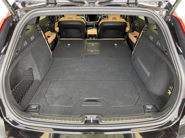 ボルボ Ｖ６０ Ｔ５ インスクリプション 1.6万Km (大阪府)[136]の中古車詳細