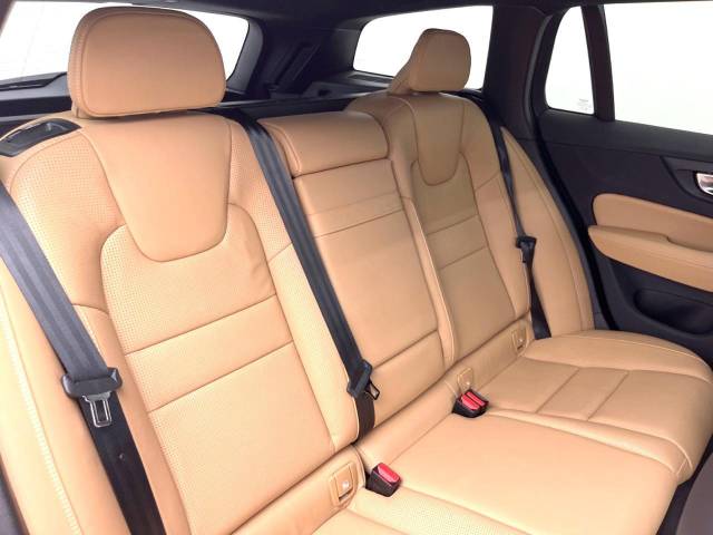 ボルボ Ｖ６０ Ｔ５ インスクリプション 6.9万Km (大阪府)[980]の中古車詳細