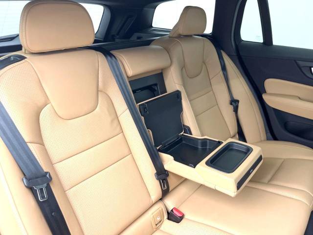 ボルボ Ｖ６０ Ｔ５ インスクリプション 6.9万Km (大阪府)[980]の中古車詳細