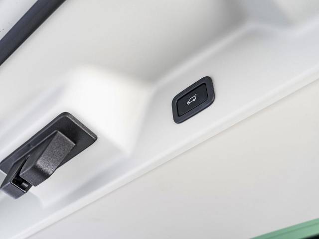 ランドローバー レンジローバー オートバイオグラフィー ５２５ＰＳ 1万Km 1,369.9万円(愛知県)[973]の中古車詳細