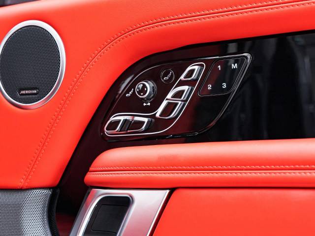 ランドローバー レンジローバー オートバイオグラフィー ５２５ＰＳ 1万Km 1,369.9万円(愛知県)[973]の中古車詳細