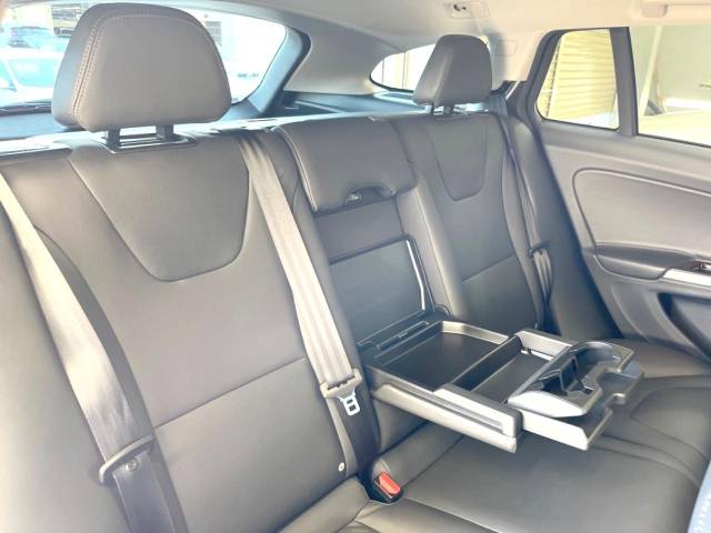 ボルボ Ｖ６０ Ｄ４ クラシック 4.5万Km (大阪府)[226]の中古車詳細