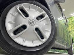 キューブ １５Ｘ ＦＯＵＲの中古車画像