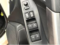 フォレスター ２．０ＸＴの中古車画像