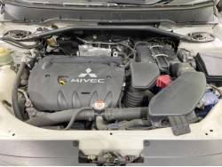 アウトランダー Ｇの中古車画像