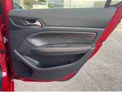 ３０８ ＧＴｉ２５０ ｂｙプジョースポールの中古車画像