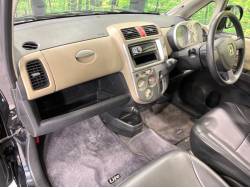 ライフ トピックの中古車画像