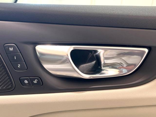 ボルボ Ｓ６０ Ｂ５ インスクリプション 1.4万Km (福岡県)[847]の中古車詳細