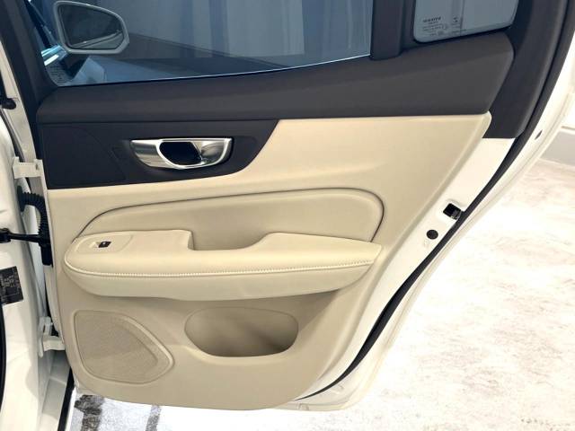 ボルボ Ｓ６０ Ｂ５ インスクリプション 1.4万Km (福岡県)[847]の中古車詳細