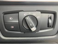 ３シリーズ ３２０ｉ ｘＤｒｉｖｅ ラグジュアリーの中古車画像