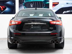 ギブリ グランルッソの中古車画像