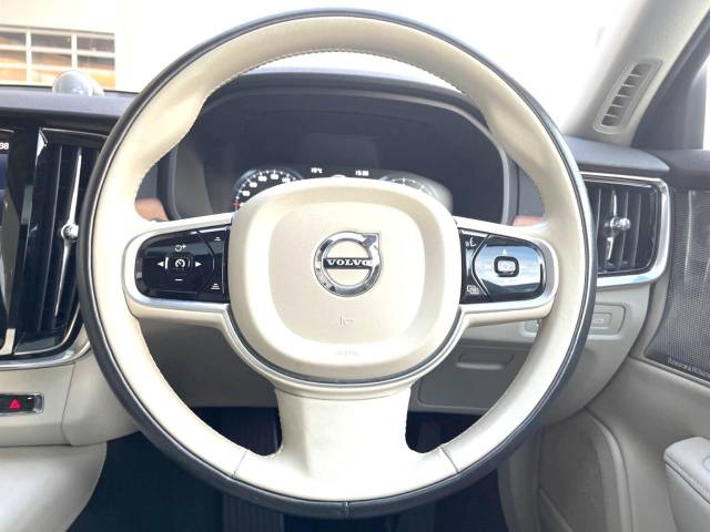 ボルボ Ｓ９０ Ｔ６ ＡＷＤ インスクリプション 5.3万Km (神奈川県)[895]の中古車詳細