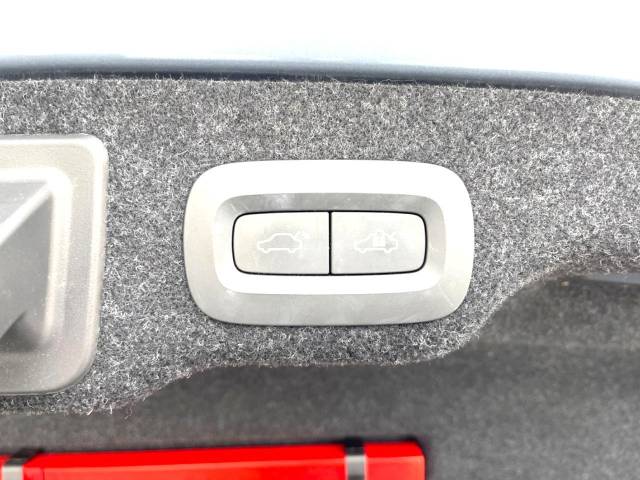 ボルボ Ｓ９０ Ｔ６ ＡＷＤ インスクリプション 5.3万Km (神奈川県)[895]の中古車詳細