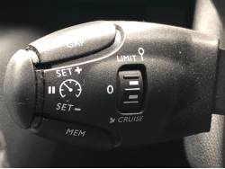 ３０８ ＧＴライン ブルーＨＤｉ ブラックパックの中古車画像