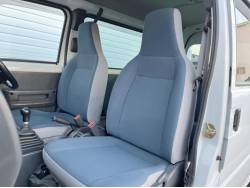 サンバーバン トランスポーターの中古車画像