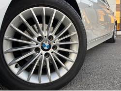 ３シリーズ ３２０ｄ ラグジュアリーの中古車画像