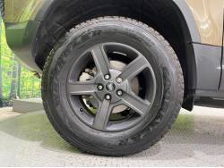 ディフェンダー ９０ベースグレード Ｐ３００ コイルサスペンション装着車の中古車画像