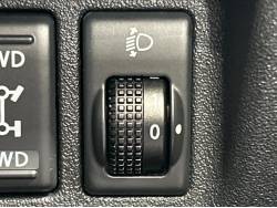 マーチ １２Ｘ ＦＯＵＲの中古車画像