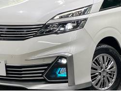 セレナ【特別・限定】ライダー Vセレクション ブラックレザー（日産