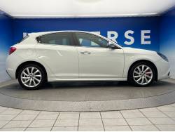 ジュリエッタ コンペティツィオーネ ホワイトエディションの中古車画像