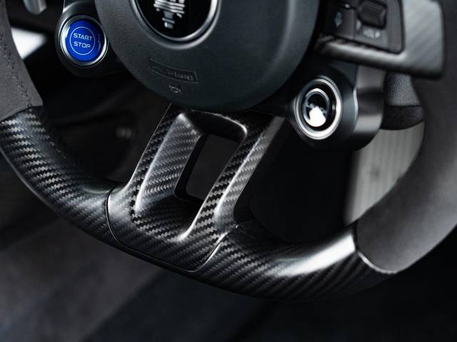 マセラティ ＭＣ２０ ベースグレード 0.2万Km 2,703.6万円(東京都)[122]の中古車詳細