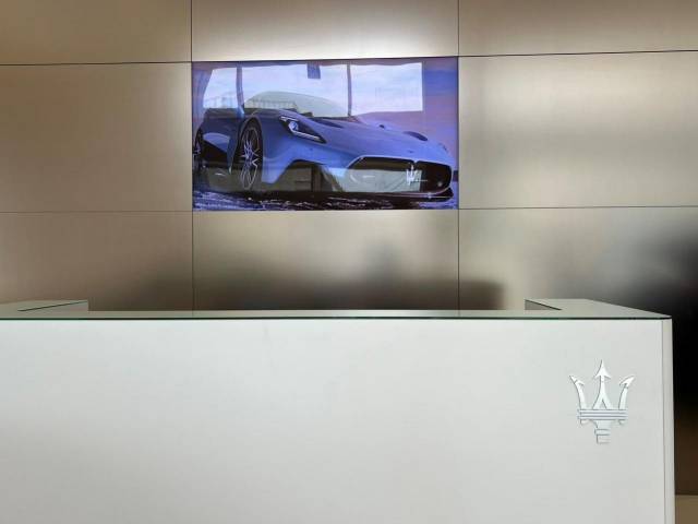 マセラティ ＭＣ２０ ベースグレード 0.2万Km 2,703.6万円(東京都)[122]の中古車詳細