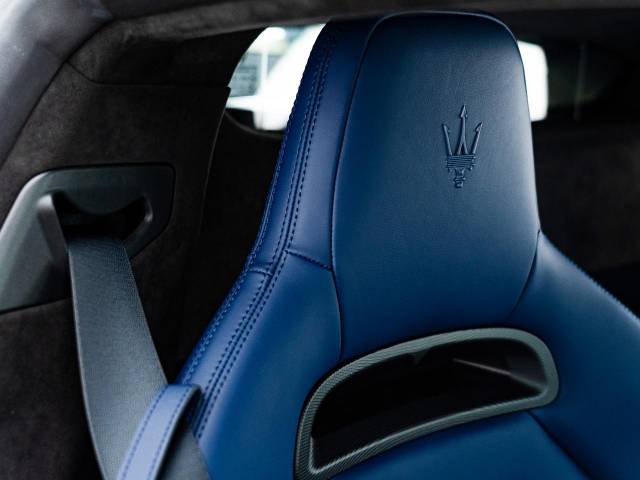 マセラティ ＭＣ２０ ベースグレード 0.2万Km 2,703.6万円(東京都)[122]の中古車詳細