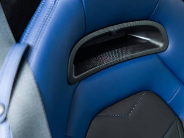 マセラティ ＭＣ２０ ベースグレード 0.2万Km 2,703.6万円(東京都)[122]の中古車詳細