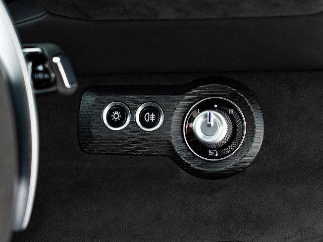 マセラティ ＭＣ２０ ベースグレード 0.2万Km 2,703.6万円(東京都)[122]の中古車詳細