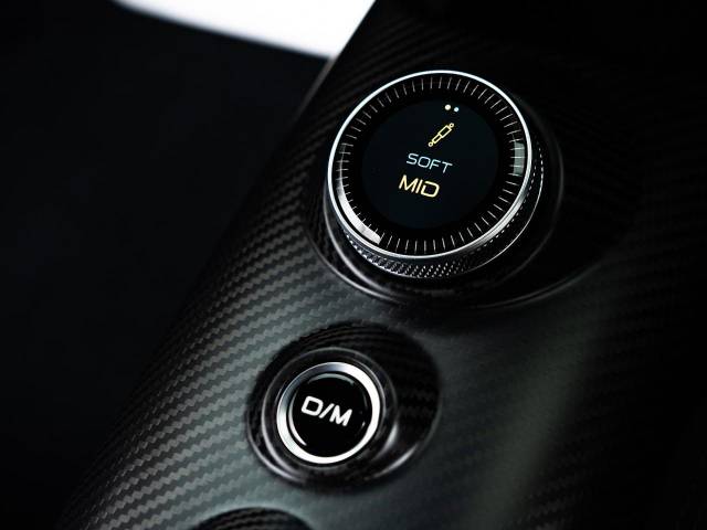 マセラティ ＭＣ２０ ベースグレード 0.2万Km 2,703.6万円(東京都)[122]の中古車詳細