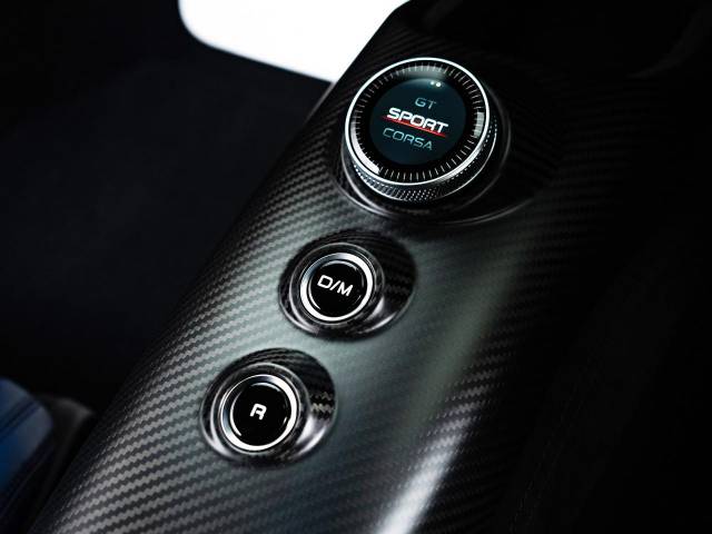 マセラティ ＭＣ２０ ベースグレード 0.2万Km 2,703.6万円(東京都)[122]の中古車詳細