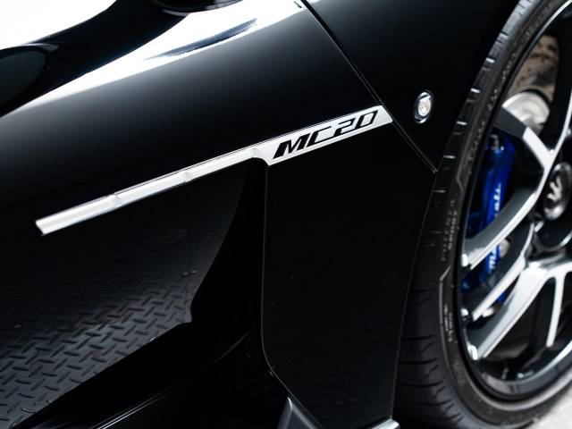 マセラティ ＭＣ２０ ベースグレード 0.2万Km 2,703.6万円(東京都)[122]の中古車詳細