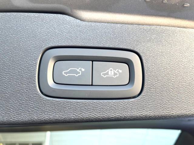 ボルボ Ｖ６０ クロスカントリー Ｂ５ ＡＷＤ プロ 1.8万Km (神奈川県)[426]の中古車詳細