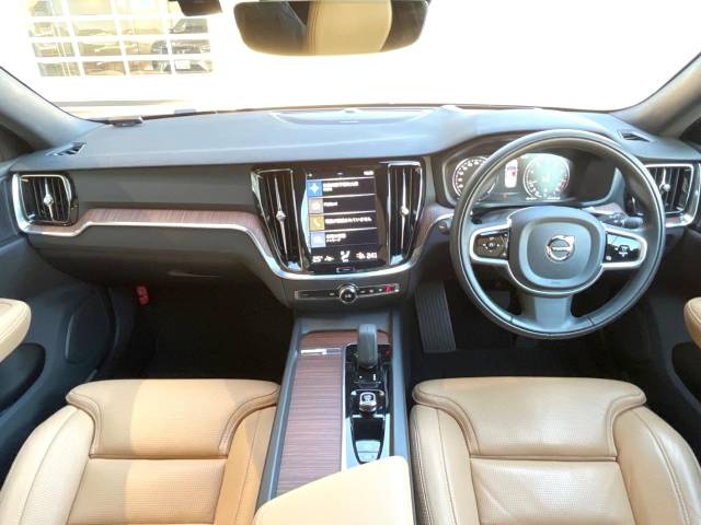 ボルボ Ｖ６０ クロスカントリー Ｂ５ ＡＷＤ プロ 1.8万Km (神奈川県)[426]の中古車詳細