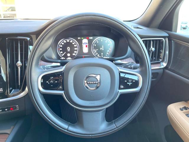 ボルボ Ｖ６０ クロスカントリー Ｂ５ ＡＷＤ プロ 1.8万Km (神奈川県)[426]の中古車詳細