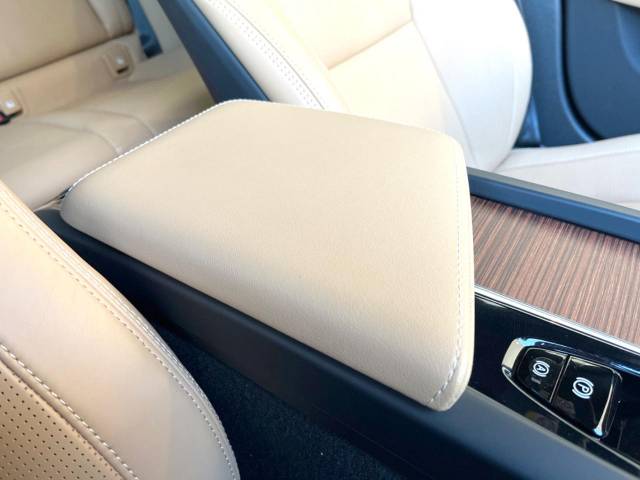 ボルボ Ｖ６０ クロスカントリー Ｂ５ ＡＷＤ プロ 1.8万Km (神奈川県)[426]の中古車詳細