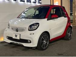 スマートフォーツーカブリオ ＢＲＡＢＵＳ エクスクルーシブの中古車画像
