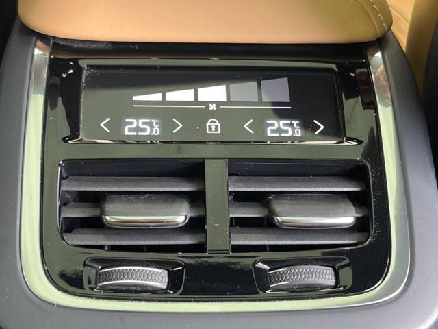 ボルボ Ｖ６０ Ｔ５ インスクリプション 3.9万Km (大阪府)[534]の中古車詳細
