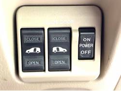 ＭＰＶ スポーツの中古車画像